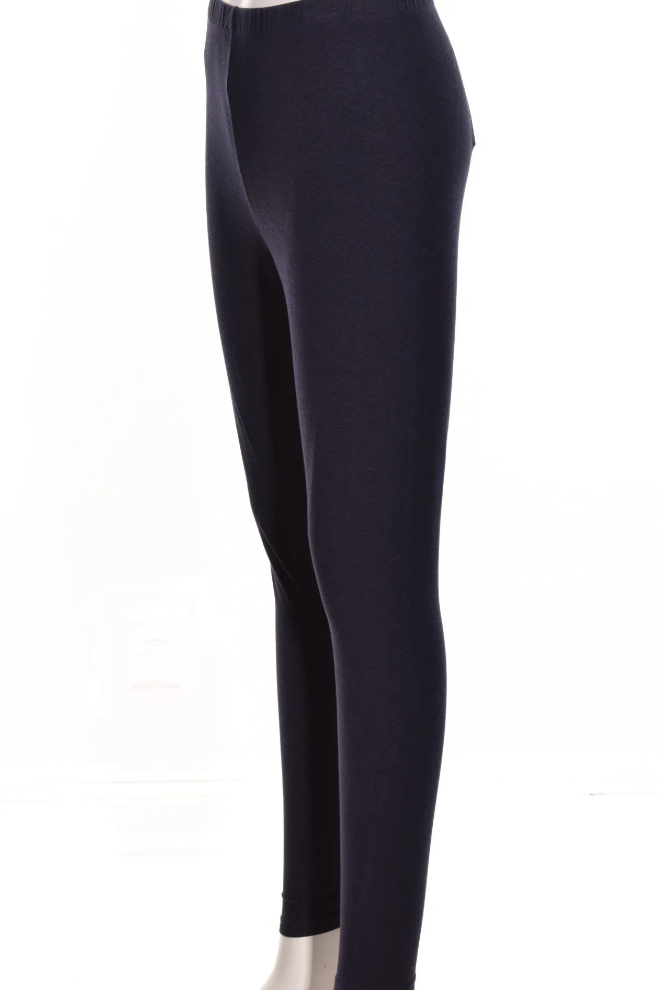 Prairie Cotton. High Rise Leggings. In Herringbone Navy/Black.