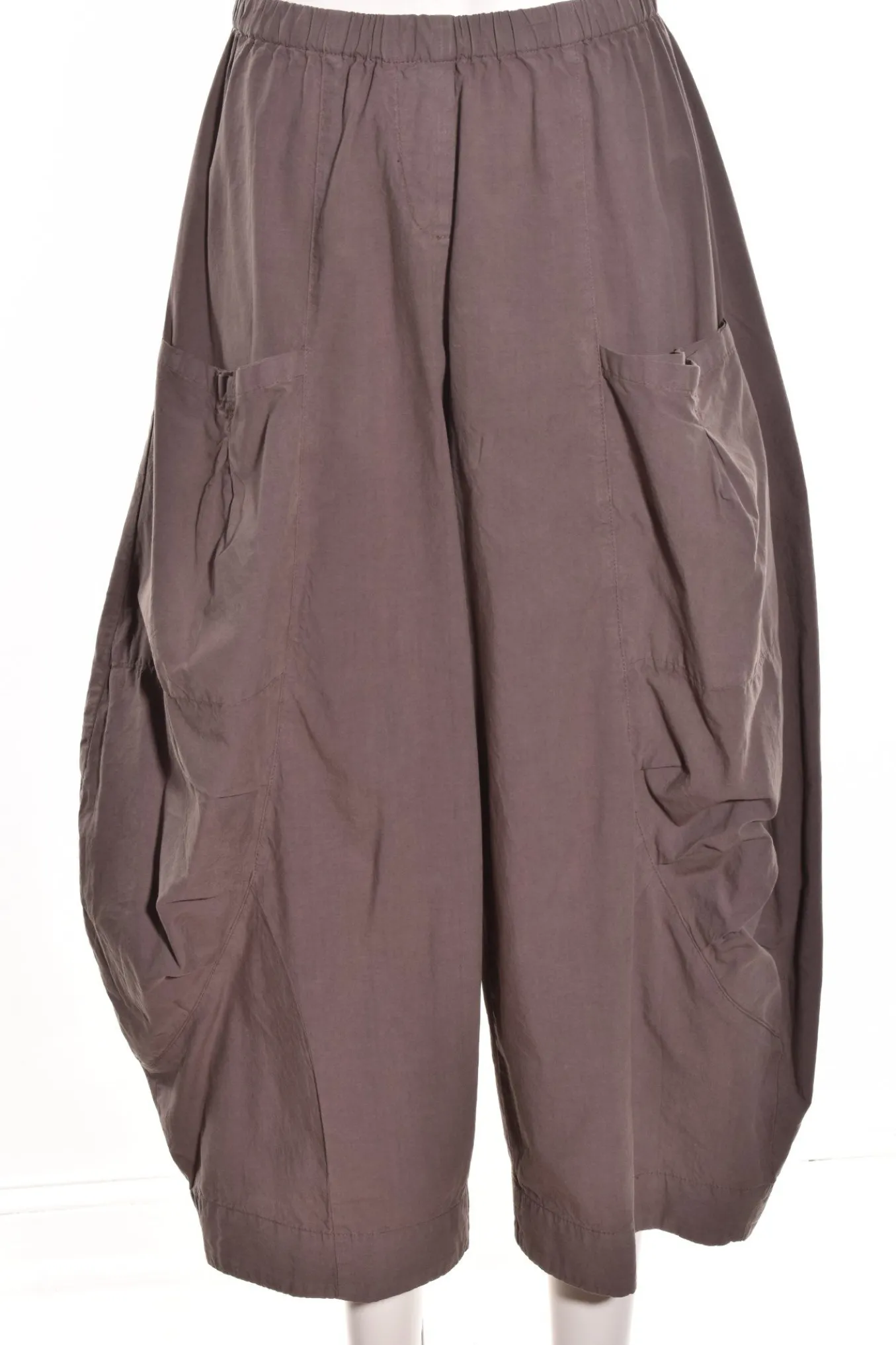 Gerties. Eleven Stitch Design. Double Pocket Pant.