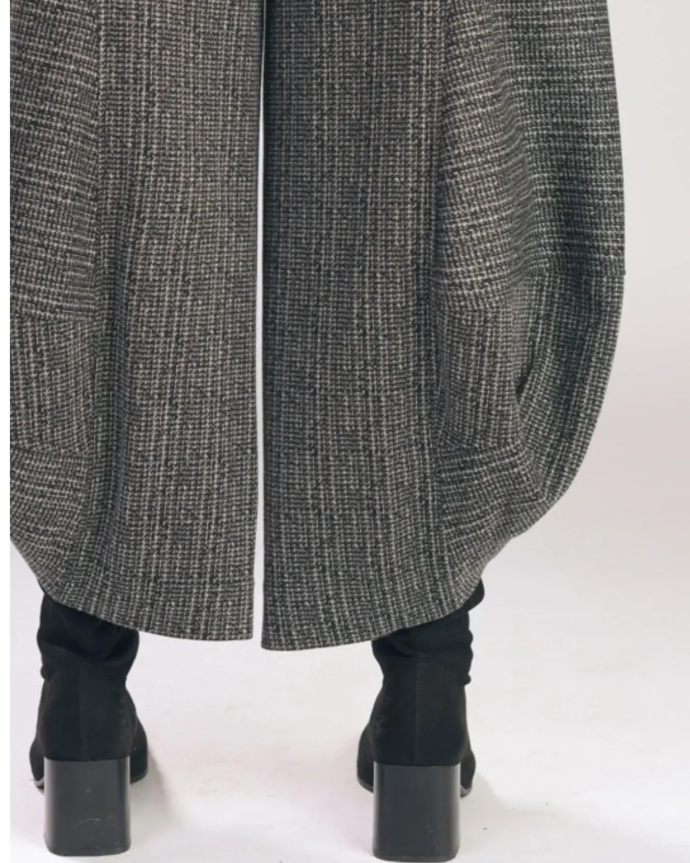 Alembika. Punto Pant.