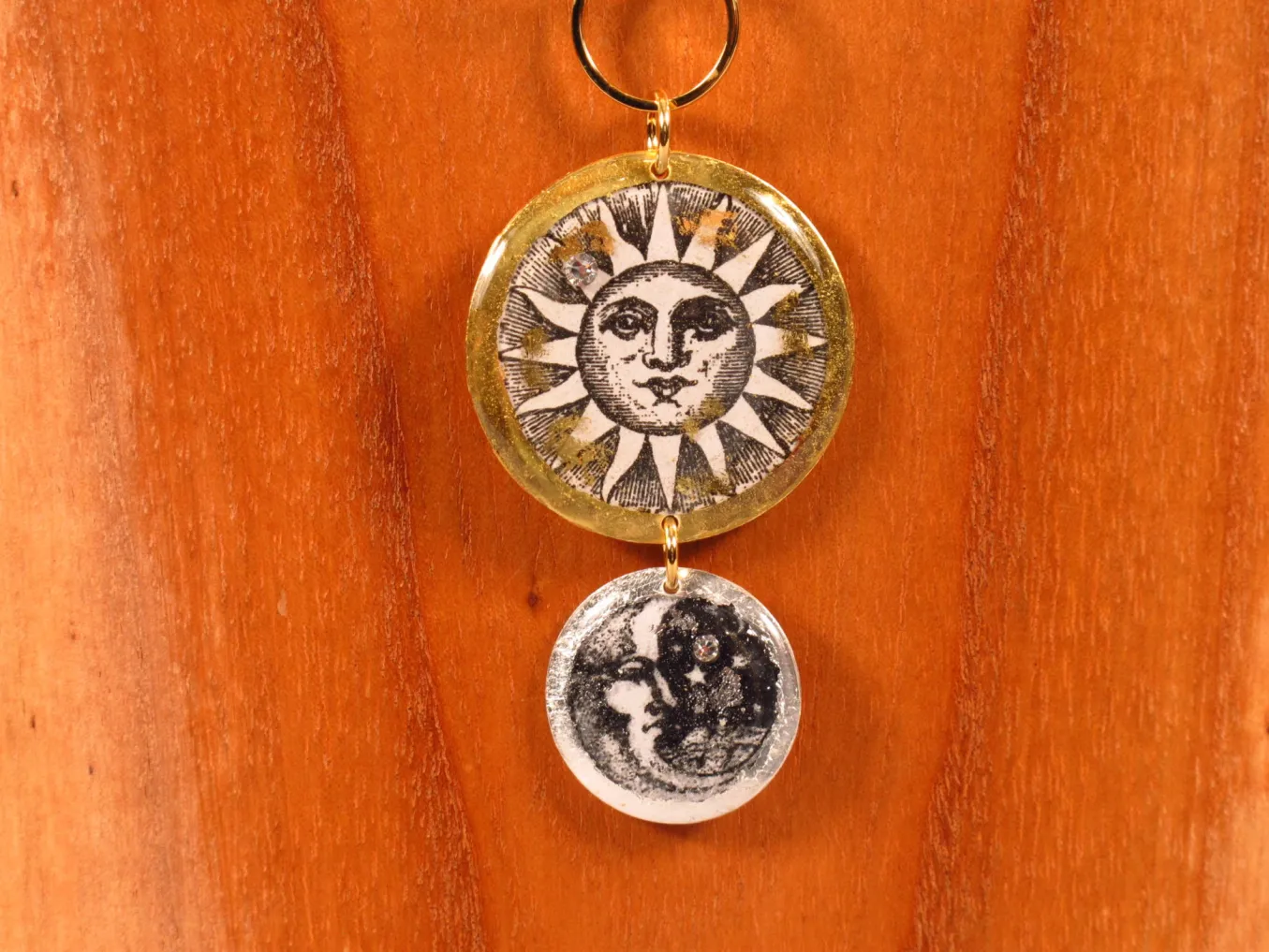Evocateur. Sun And Moon Double Disc Necklace.