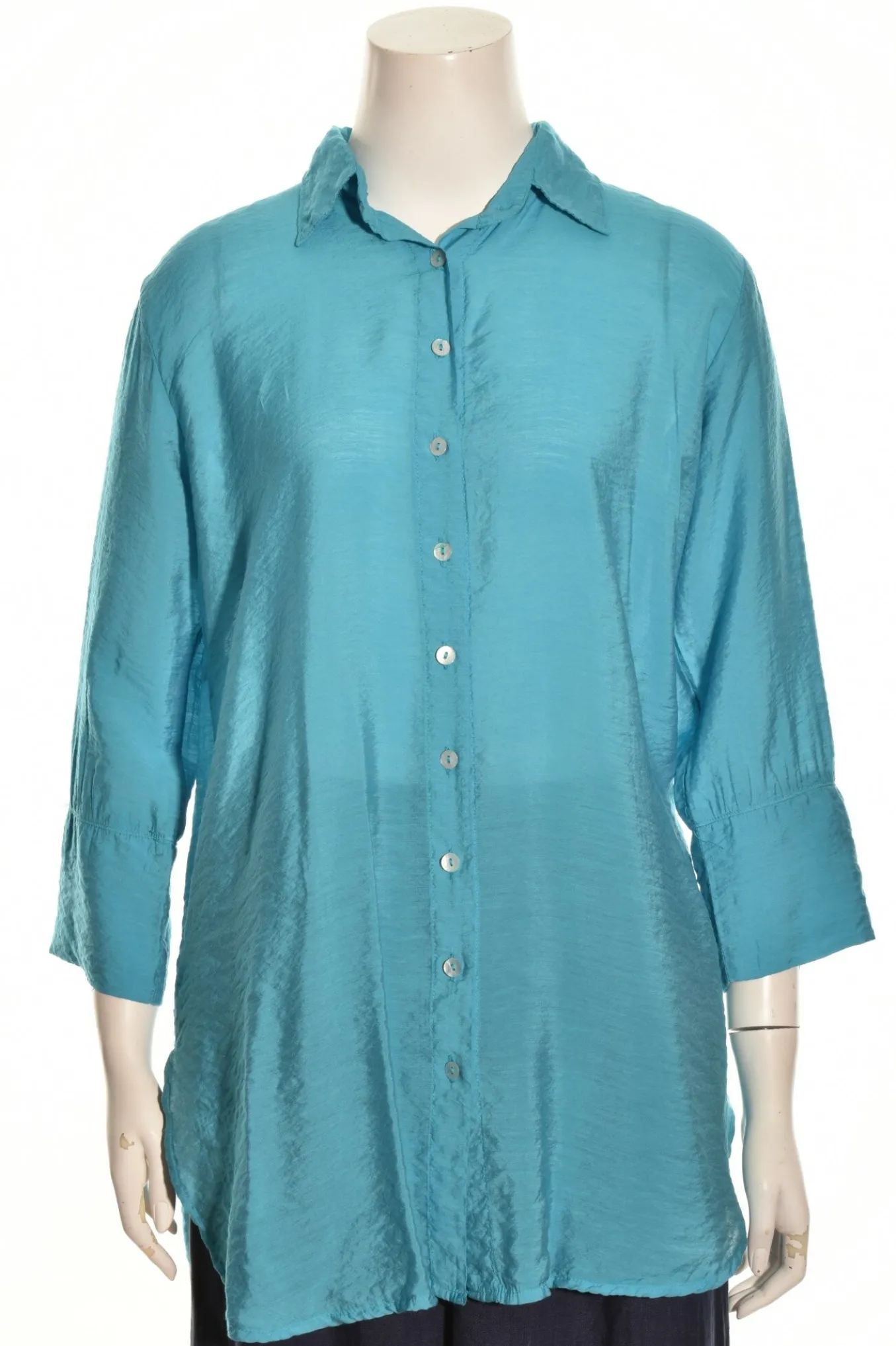 Cut Loose. Rayon Parachute Easy Shirt.