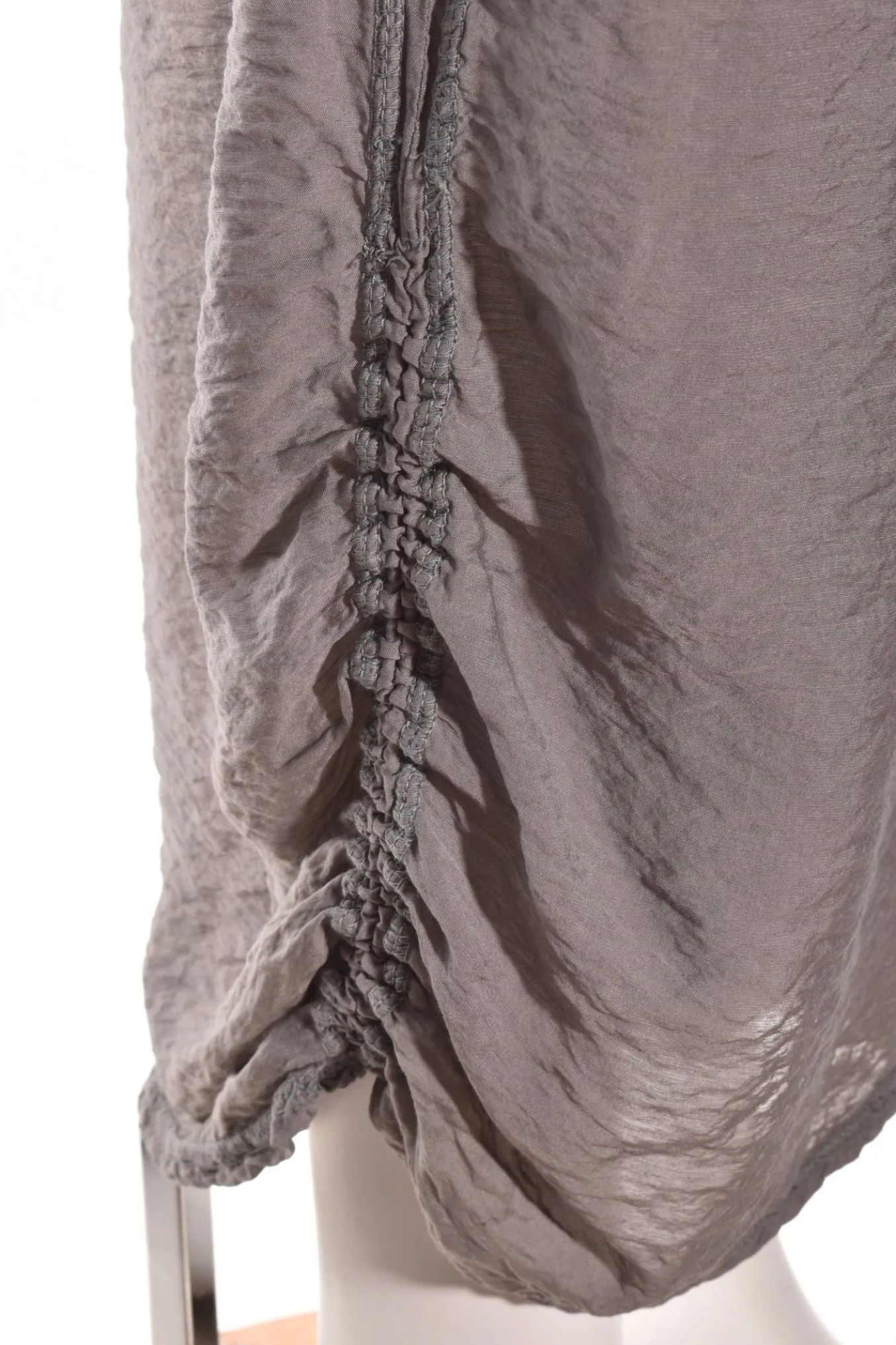 Cut Loose. Ruched Pant.