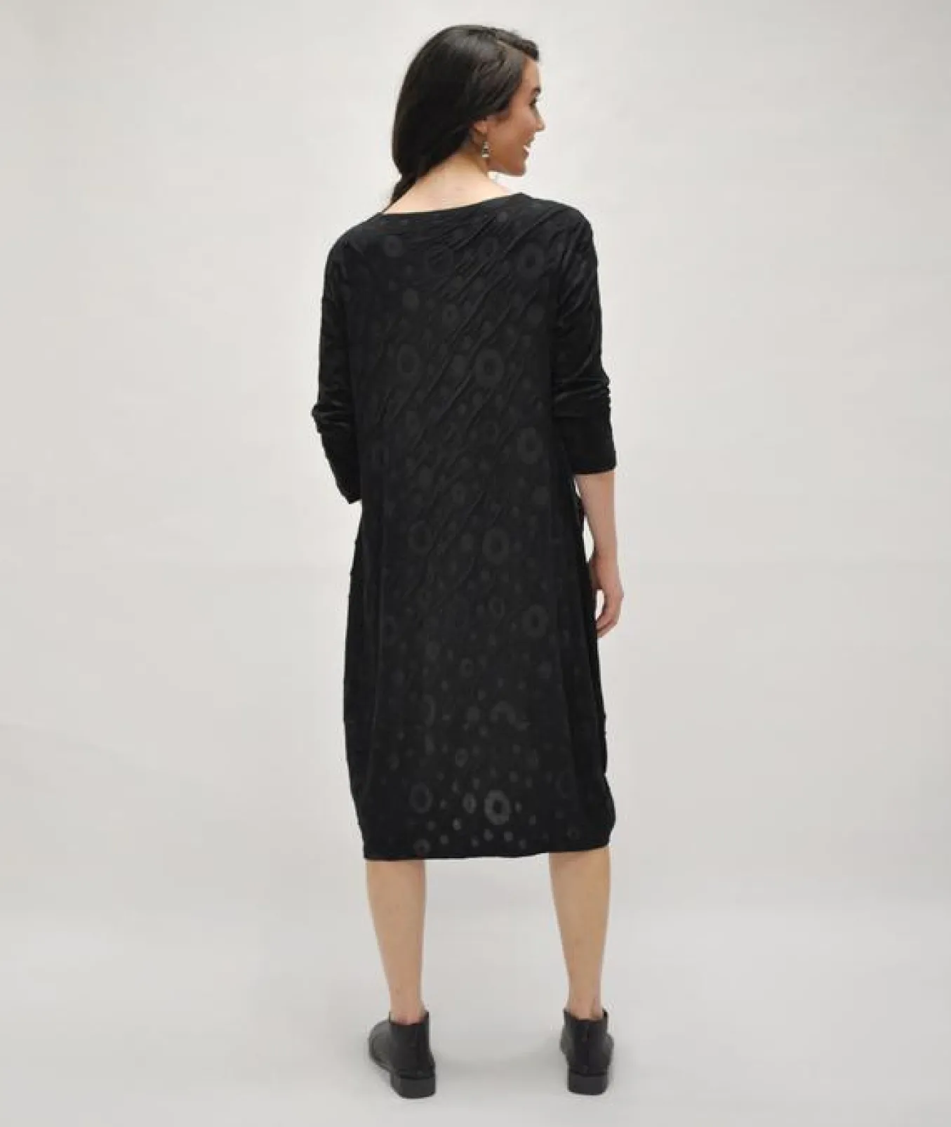 Niche. Vail Dress. Crazy Dot Knit.