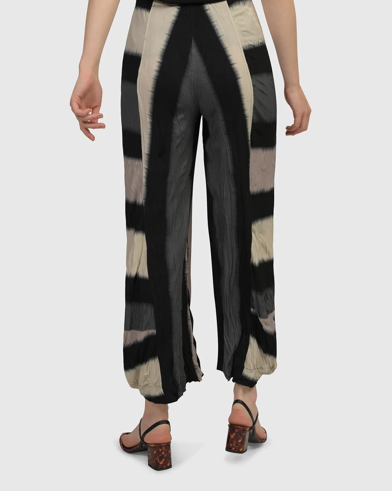 Alembika. Jess Crinkle Punto Pant In Stripe.