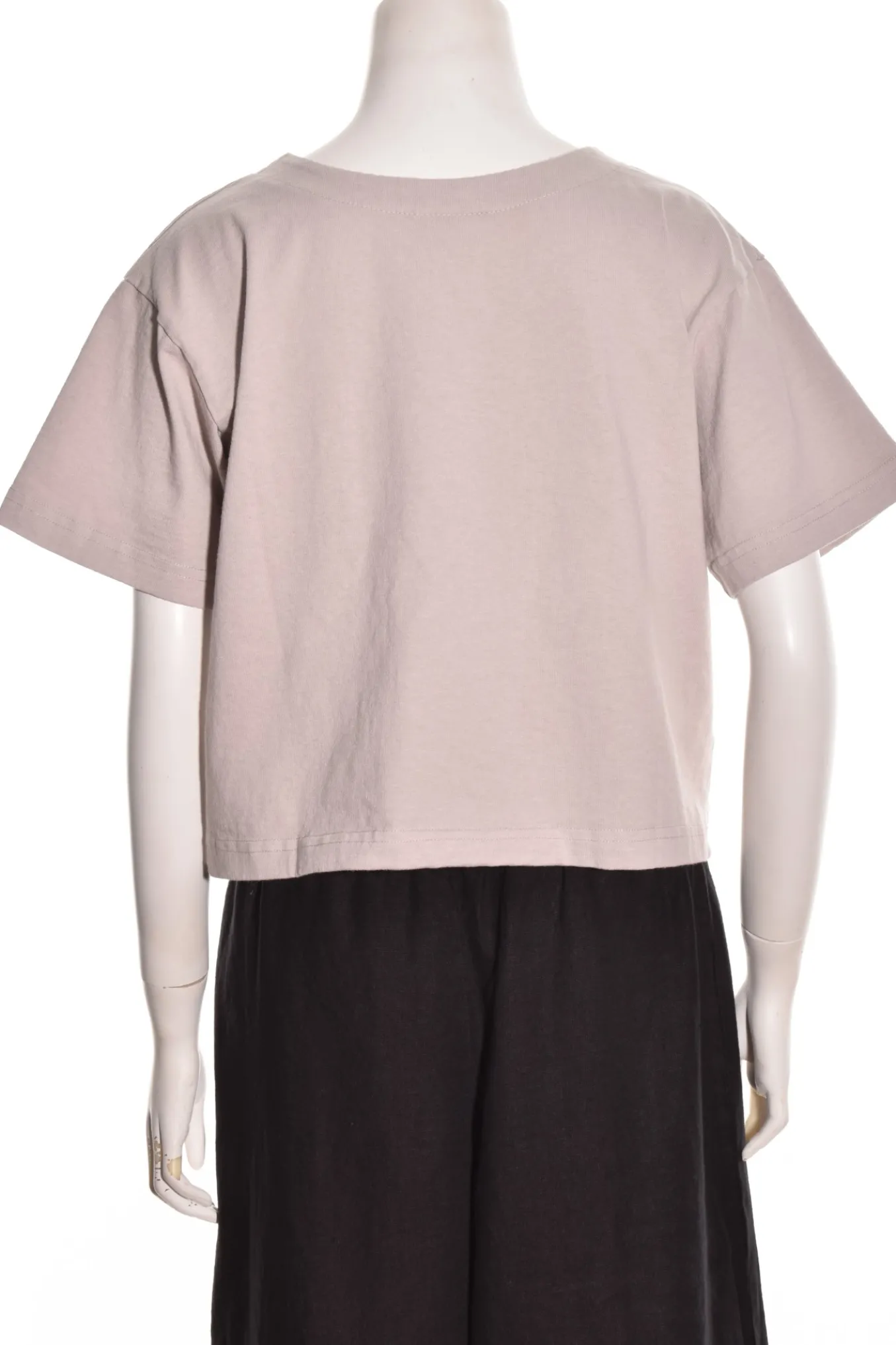 Pacificotton. Short Sleeve V-Neck Tee.