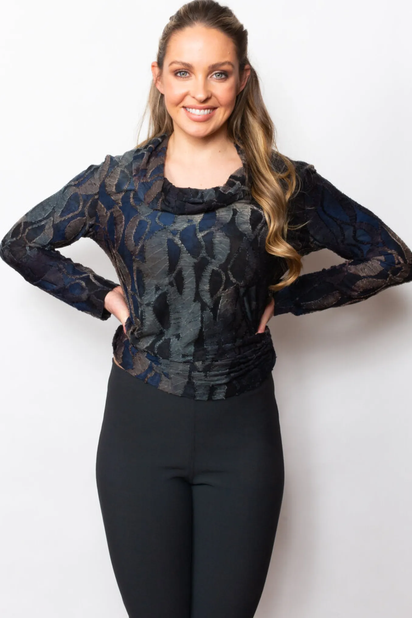 Sno Skins. Nylon Stretch Legging.