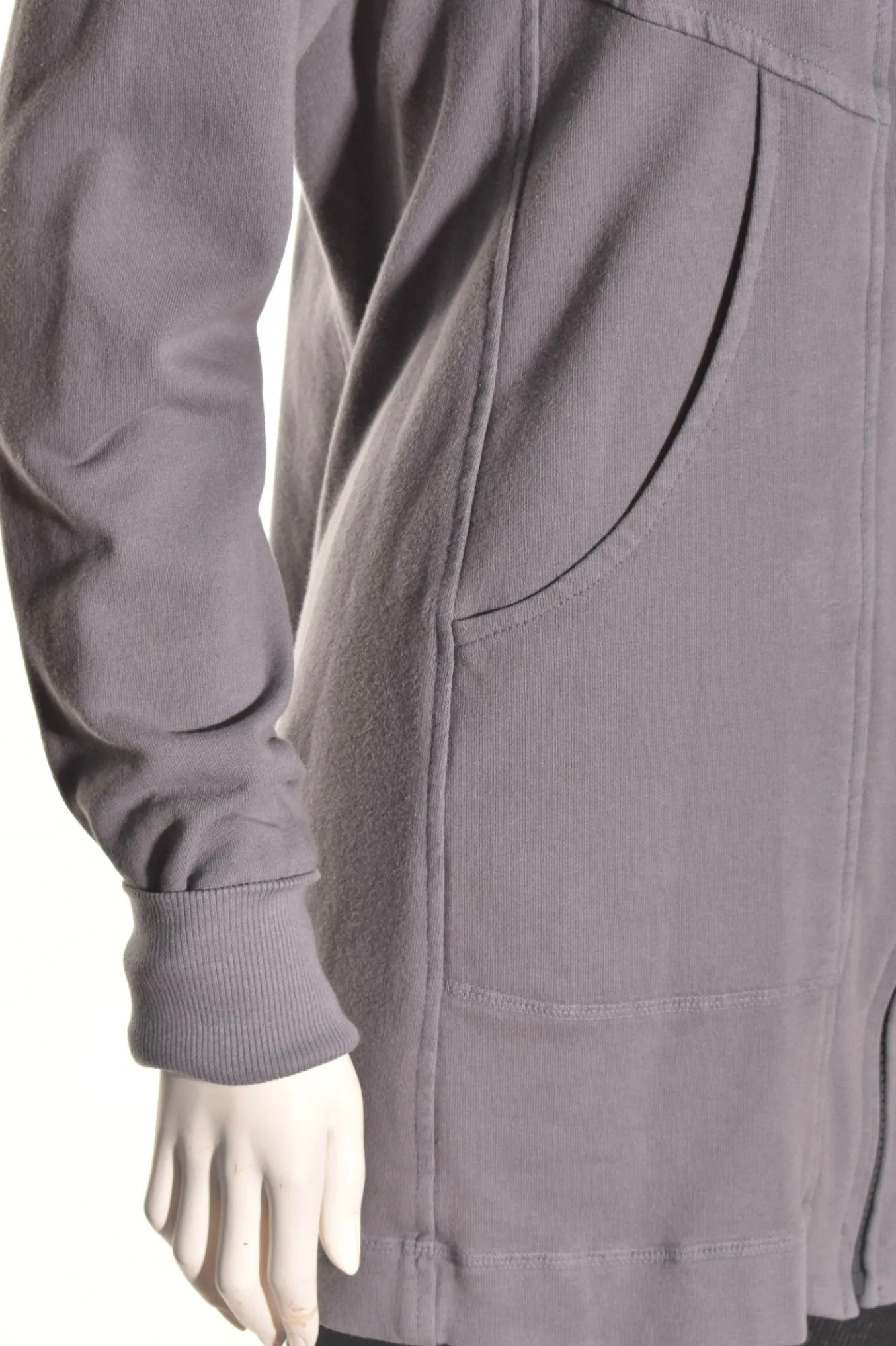 Color Me Cotton. Zip Front Hoodie With Yoke Bands Pockets.