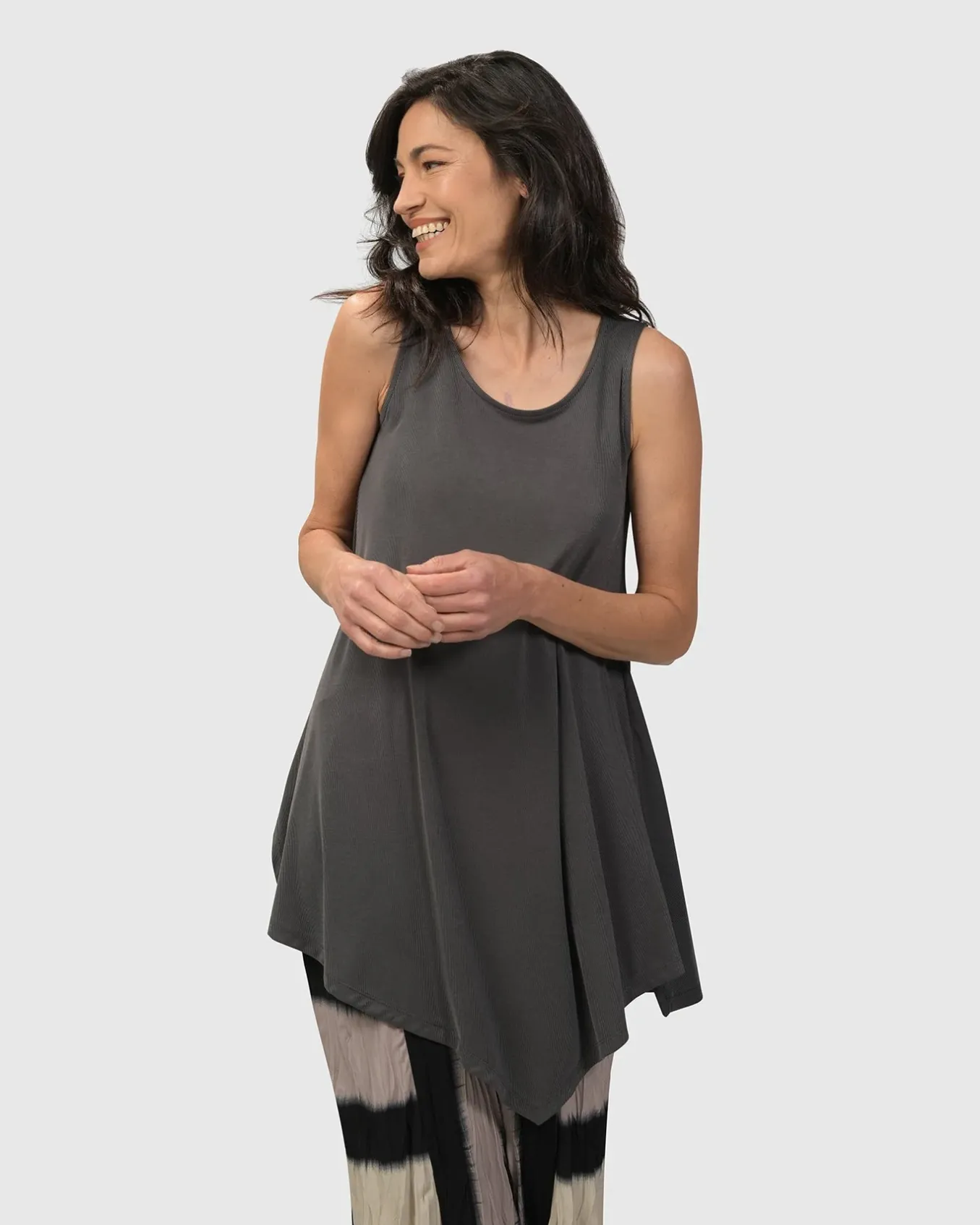 Alembika. Essential Joy Sleeveless Tunic Top.