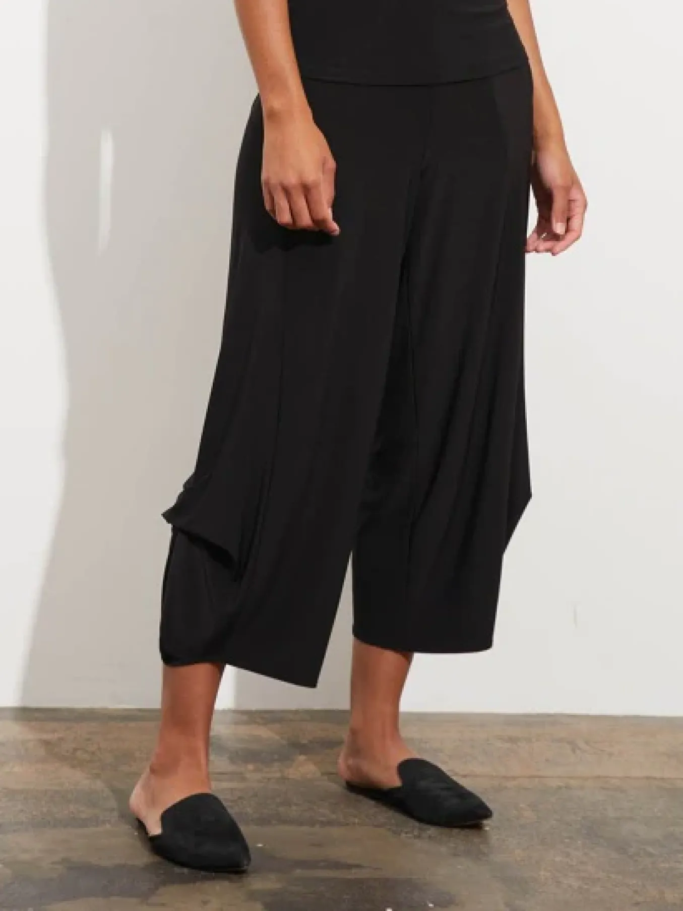 Live. By Habitat. Sadie Pant.