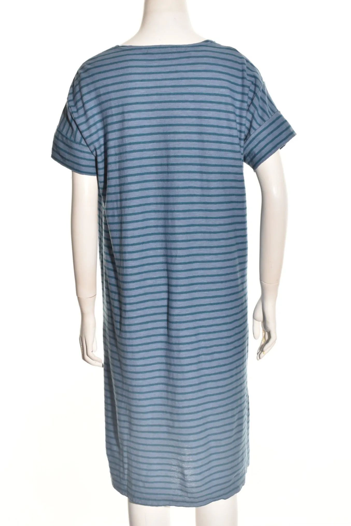 Cut Loose. Short Sleeved Dress.