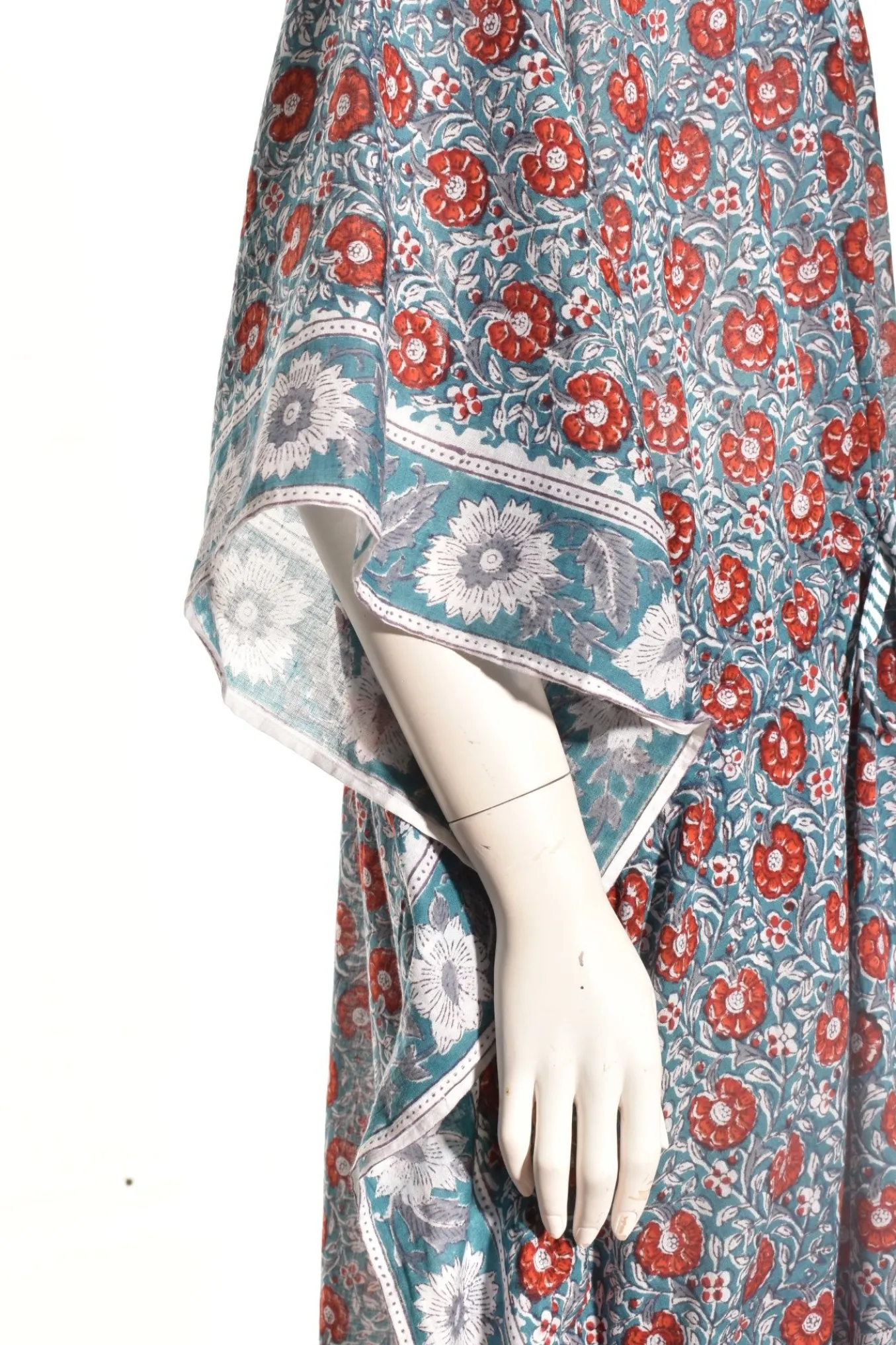 Lea's Clothing. Drawstring Kaftan.