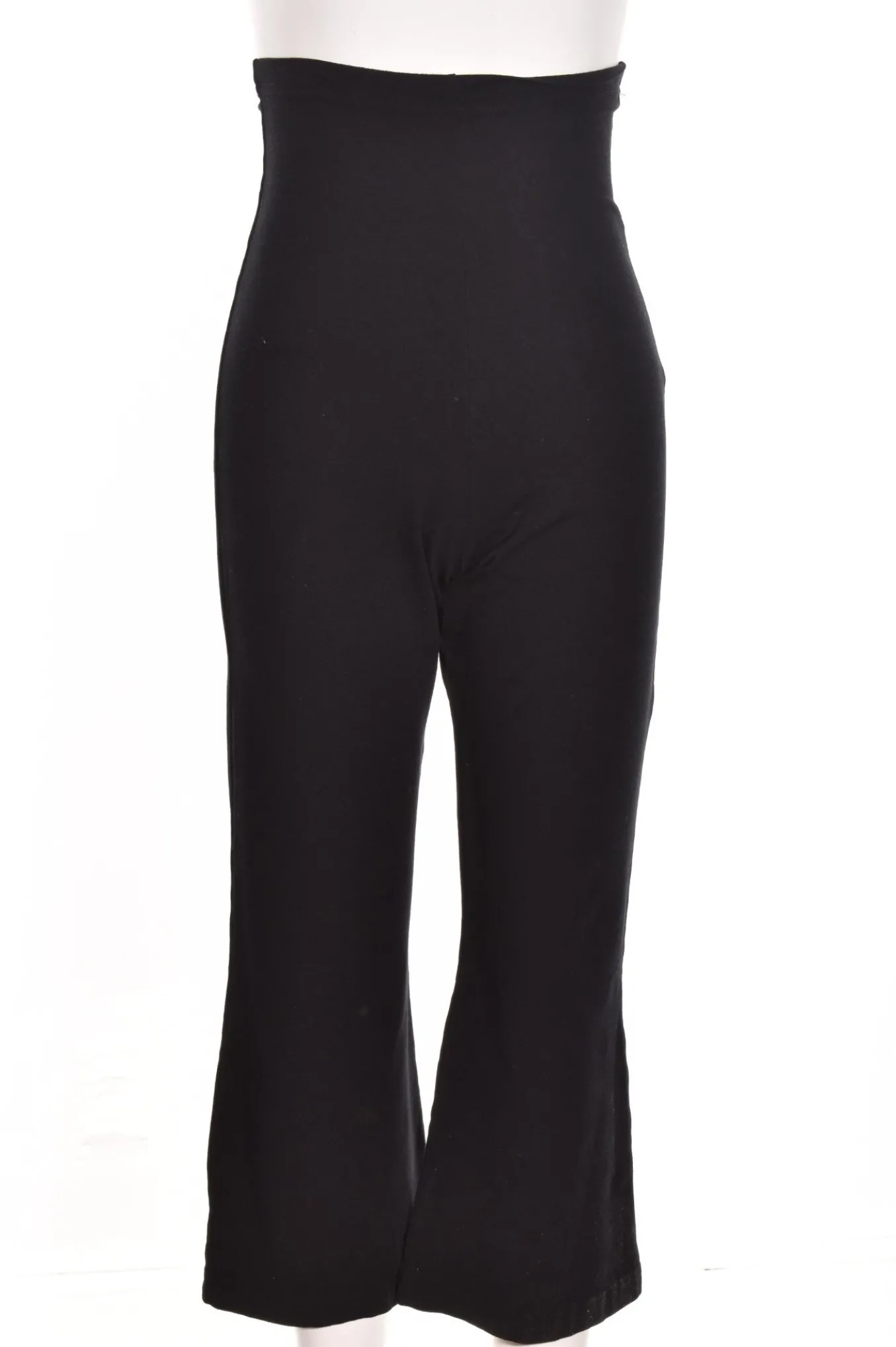 Bryn Walker. Flare Capri.